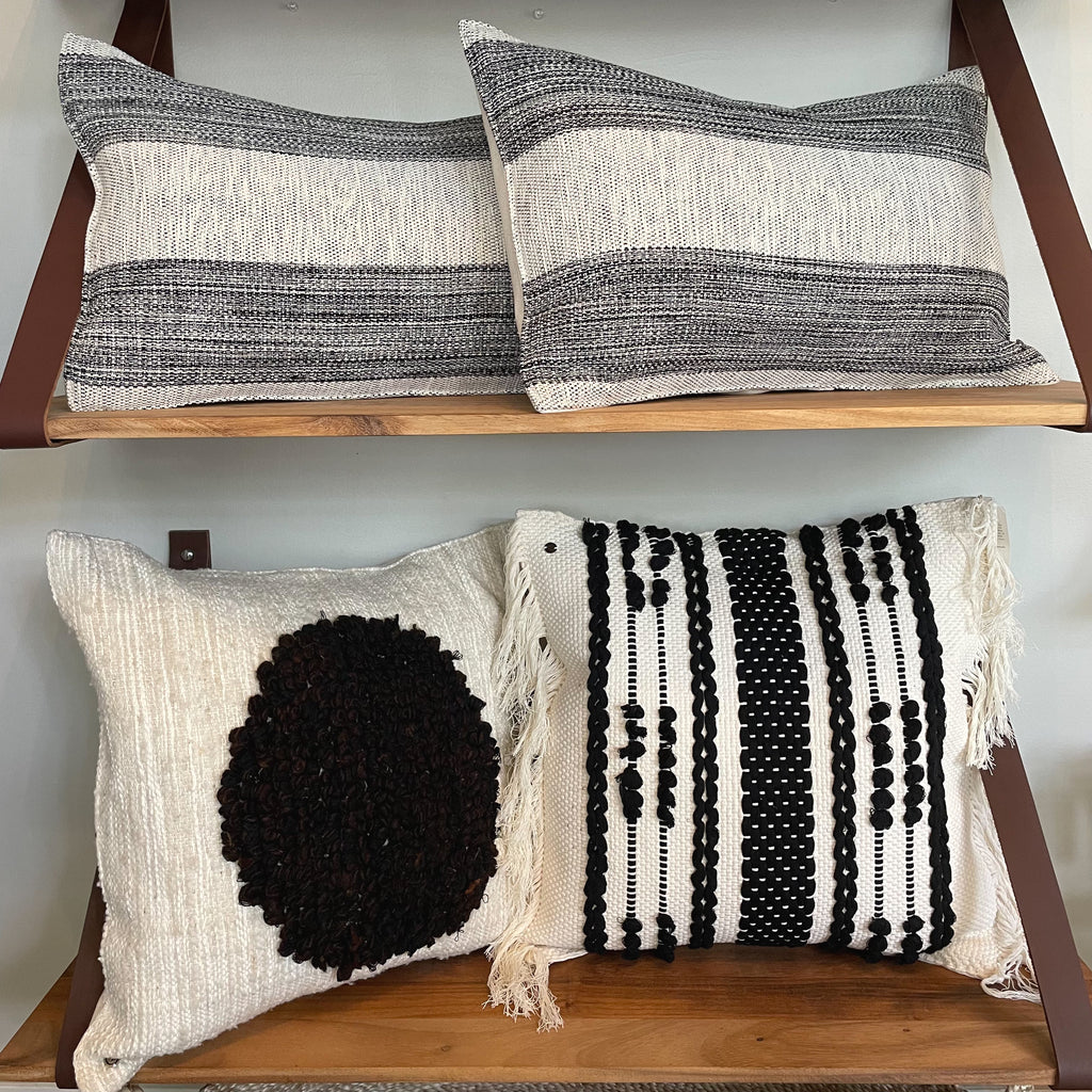 Handloom pillows