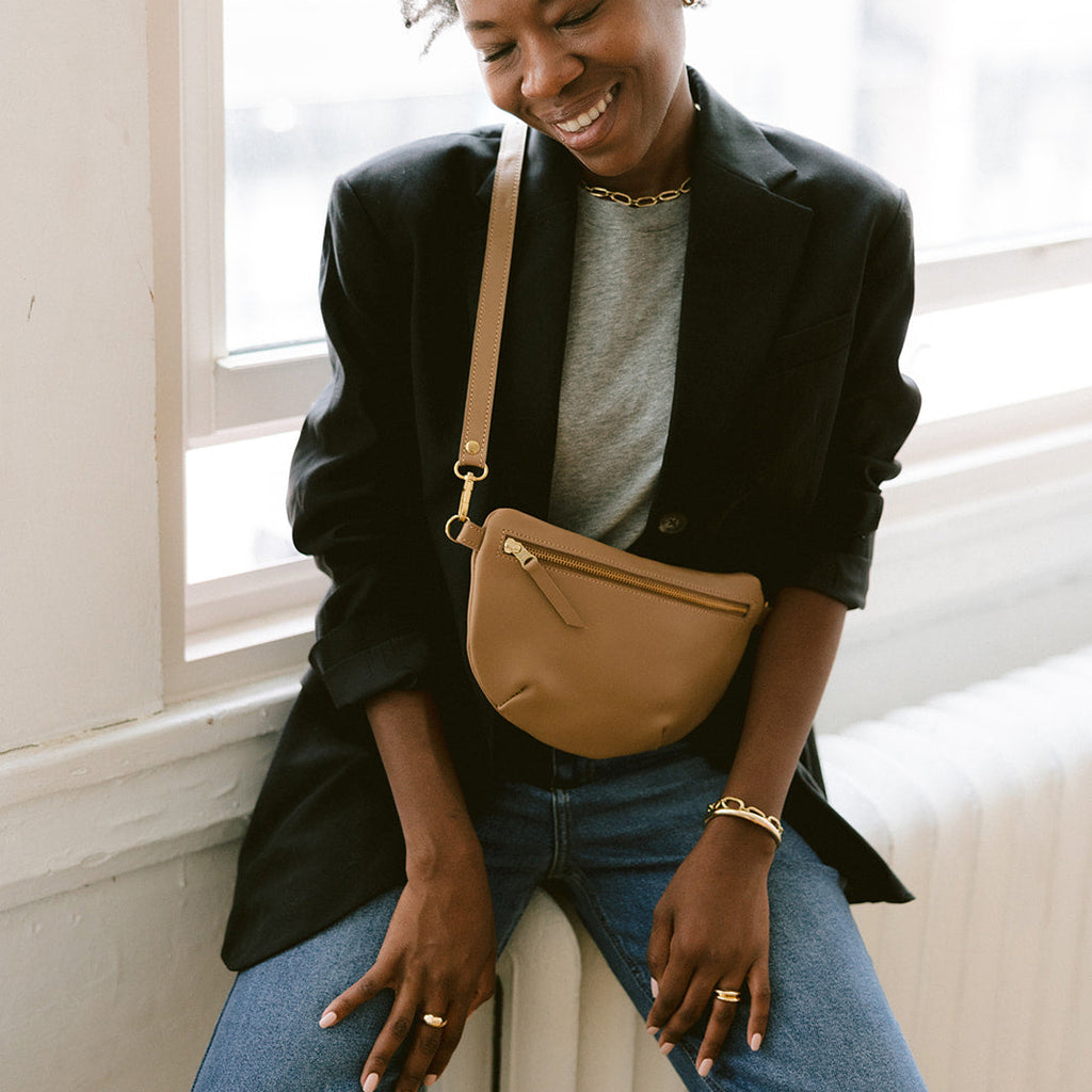 MK211418 - Belt Bag Fiore [Women's Leather Bag] | Sustainable Fashion made  by artisans